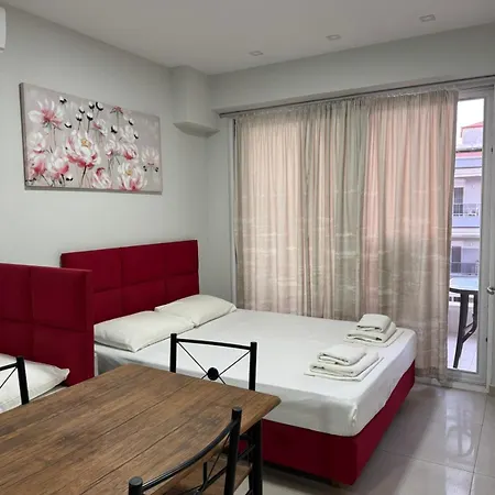 Milla Lux 3 شقة Paralía