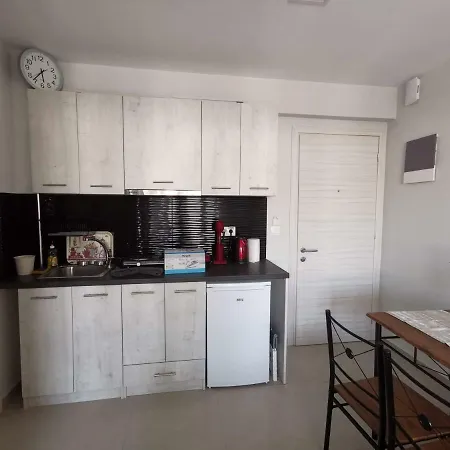 Milla Lux 3 Paralía