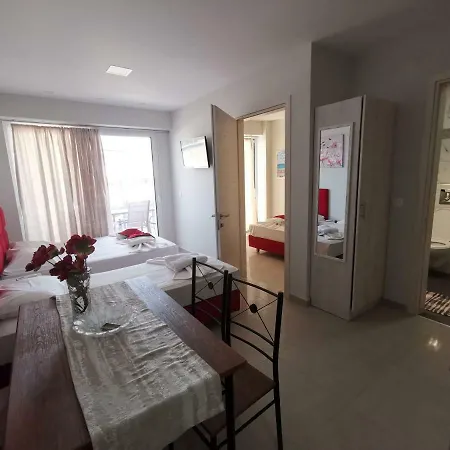 Milla Lux 3 *