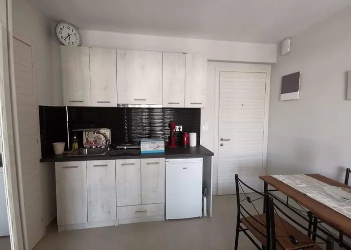 Milla Lux 3 Paralía